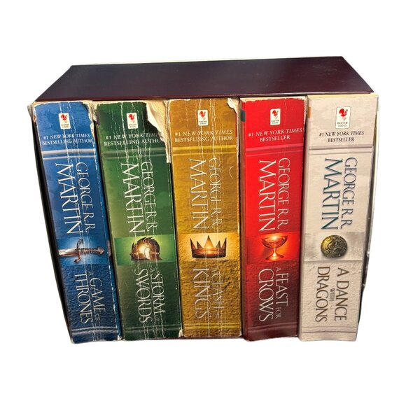 Game of Thrones Paperback Box Set, 5 book series - Picture 1 of 13